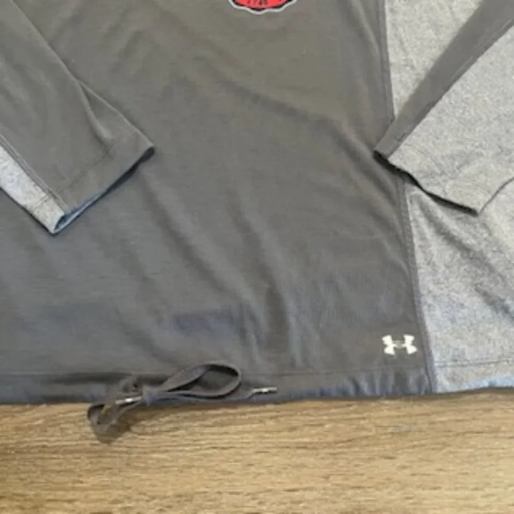 University Of Pennsylvania‎ Under Armour Women’s Sz Large Hoodie Heat Gear